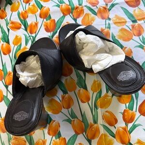Harley-Davidson Black Leather Crossover Slide Mules, Size 7 NWOT, MAKE AN OFFER!